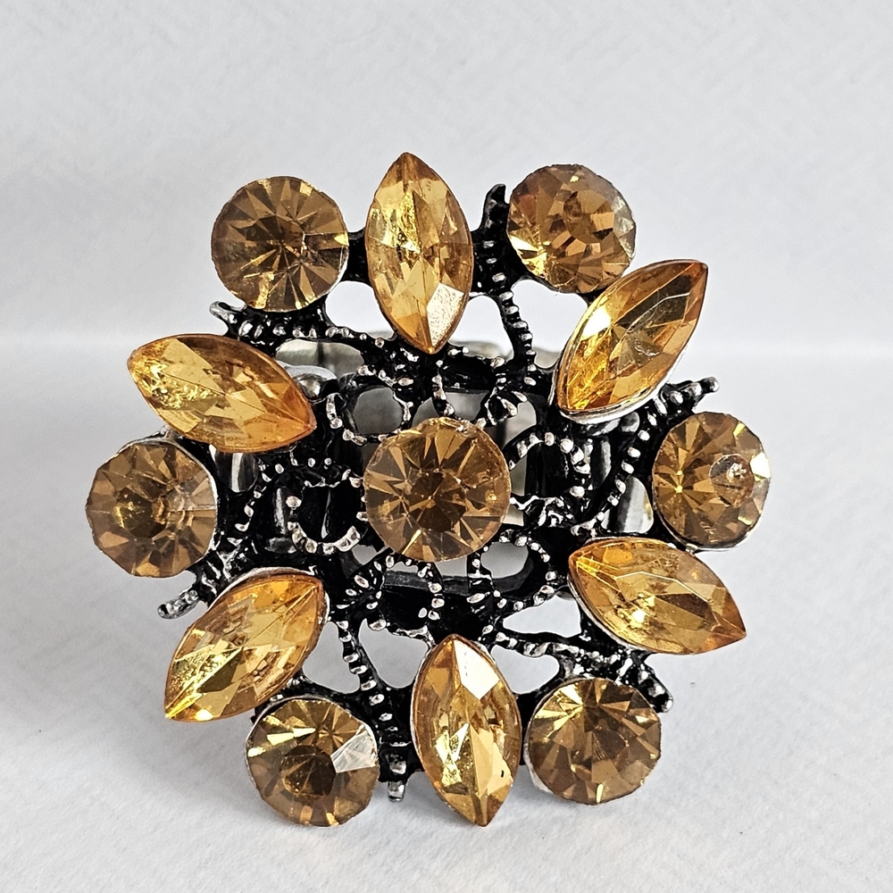 Vintage Costume Elastic Amber Color Flower Ring